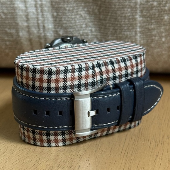 Men’s Fossil Watch - Picture 3 of 3